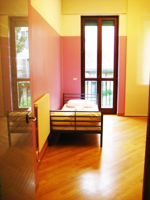 Panda Hostel Милано Стая снимка