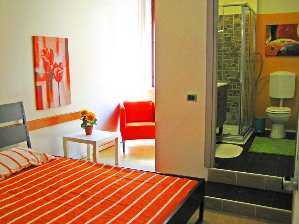 Panda Hostel Милано Екстериор снимка