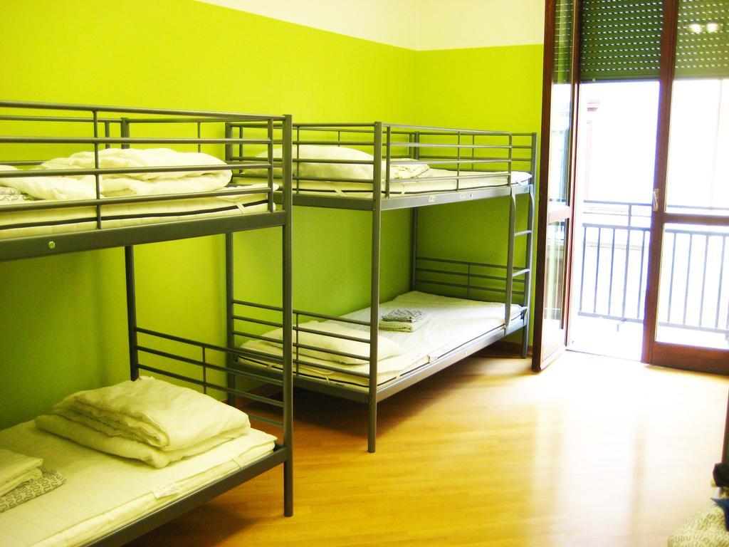 Panda Hostel Милано Стая снимка