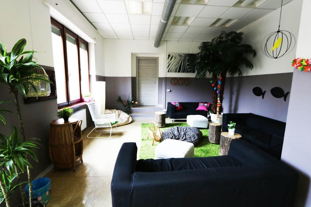 Panda Hostel Милано Екстериор снимка