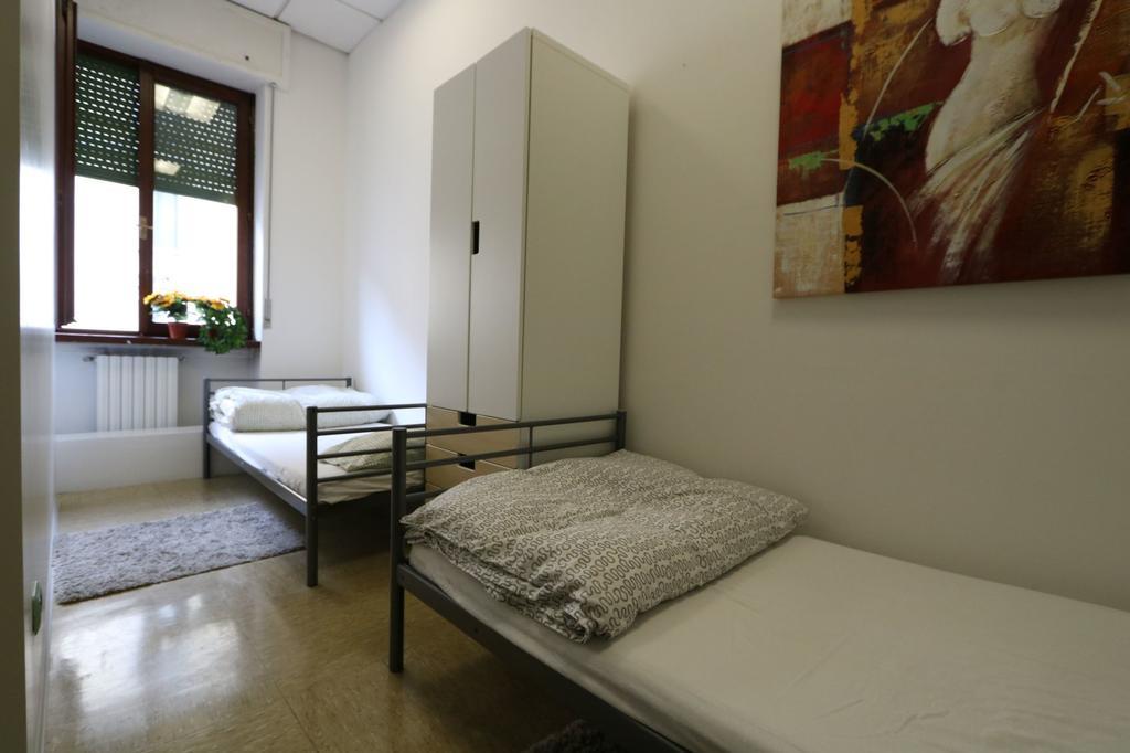 Panda Hostel Милано Екстериор снимка